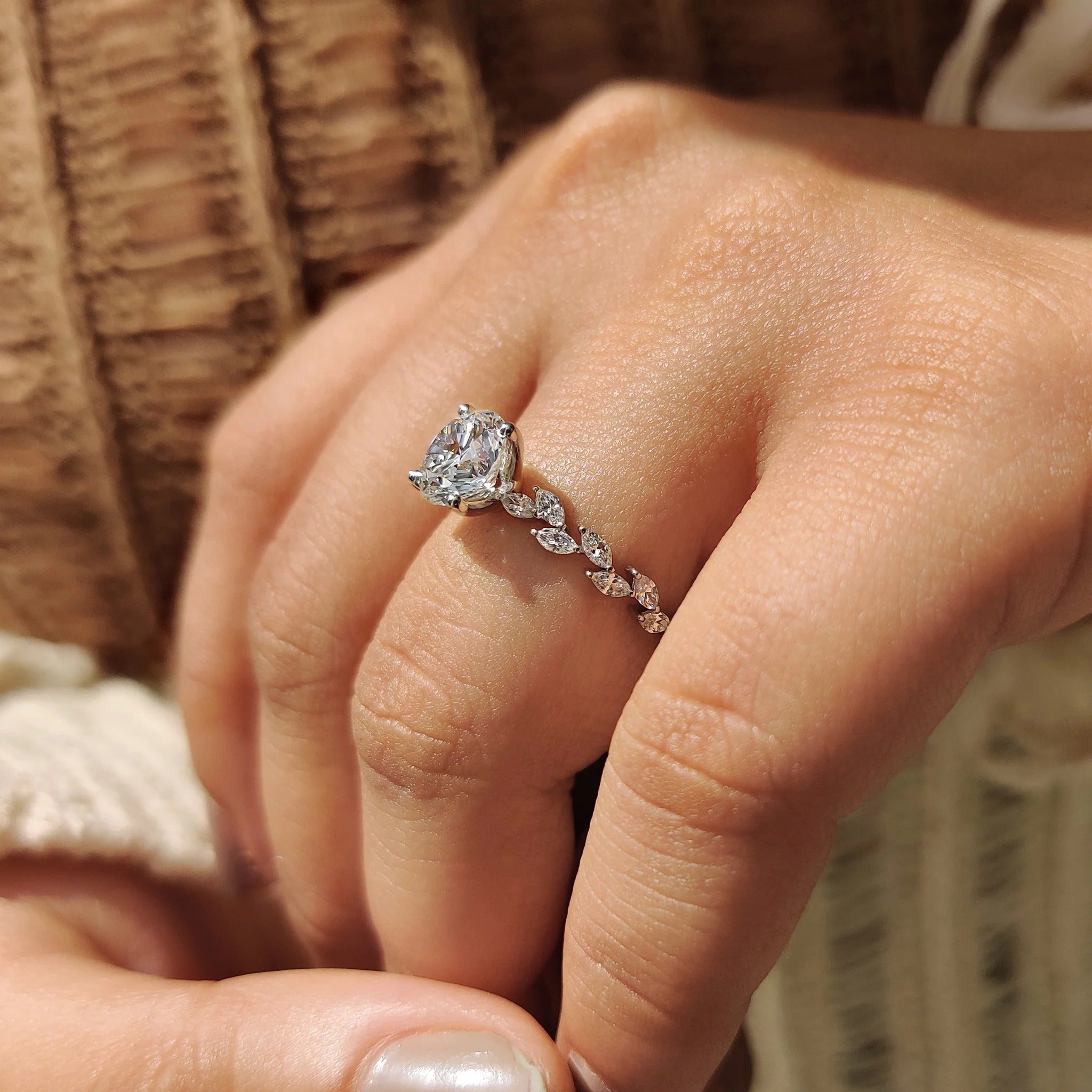 1.0-2.0 CT Round Cut Moissanite Pave Engagement Ring
