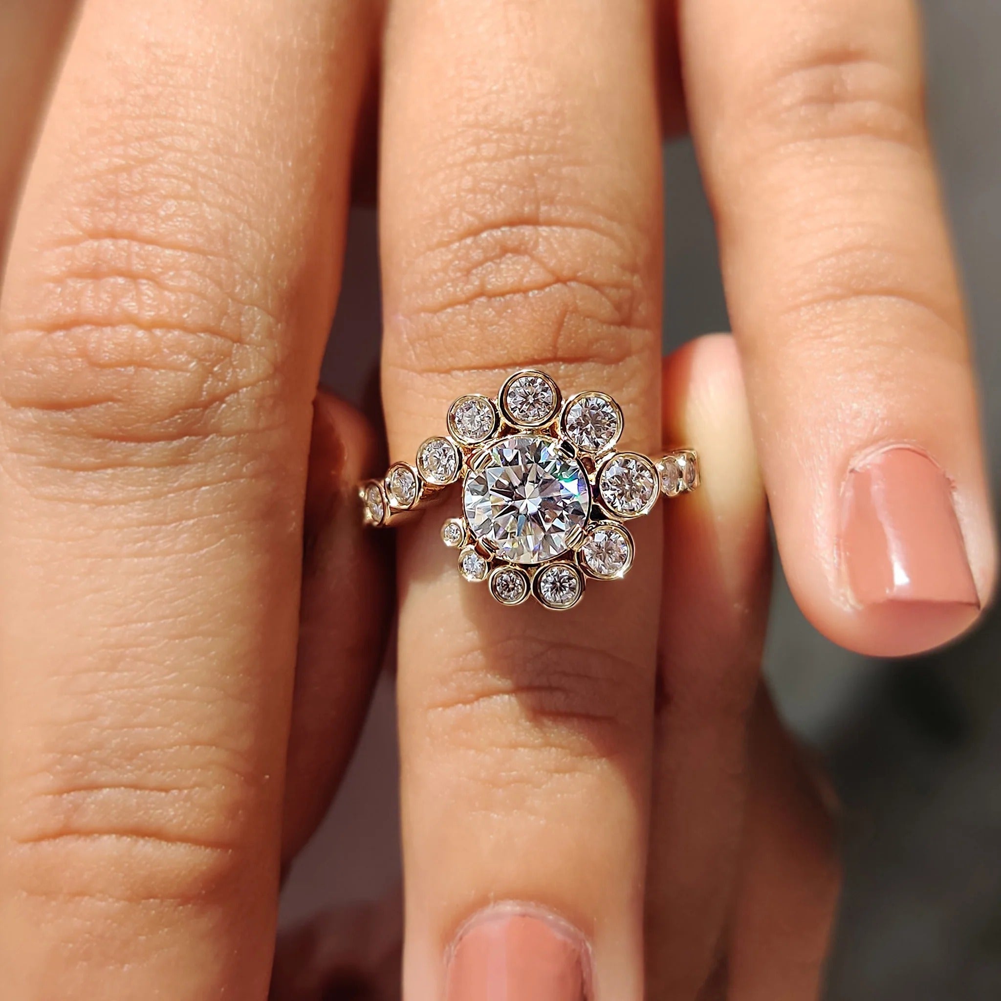 1.0 - 2.0 CT Round Cut Moissanite Halo Engagement Ring