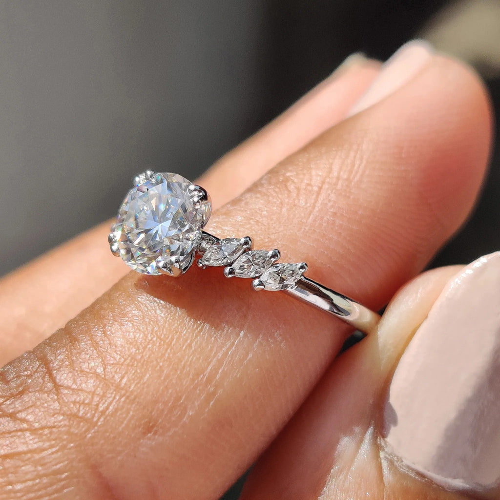 1.0 - 2.0 CT Round Cut Moissanite Cluster Engagement Ring