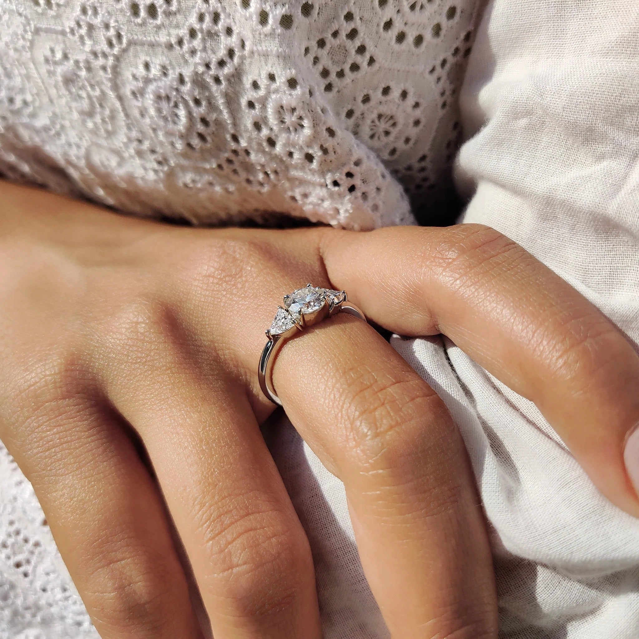 1.0 - 2.0 CT Round Cut Moissanite Three Stones Engagement Ring
