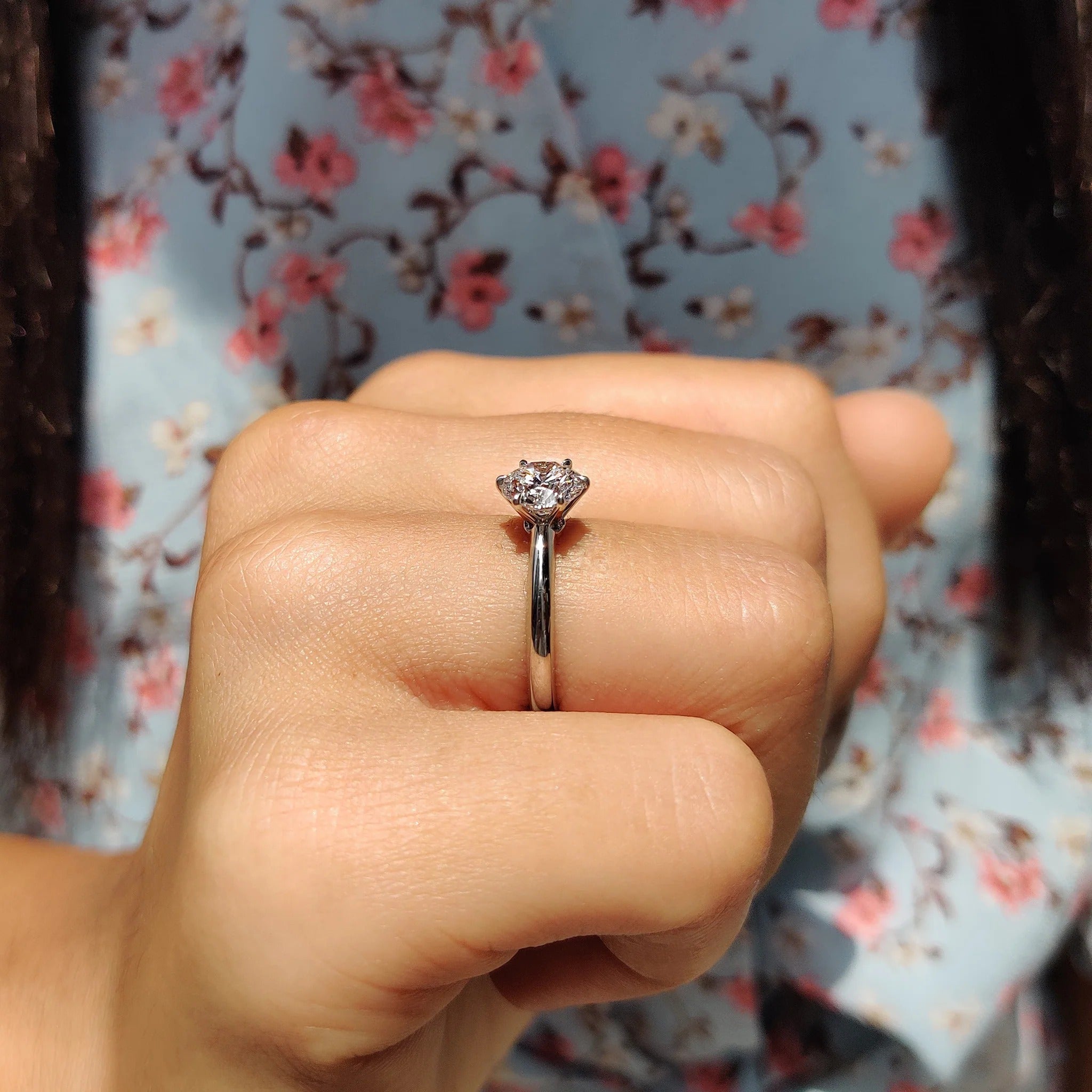 0.5 - 1.5 CT Round Cut Moissanite Solitaire Engagement Ring