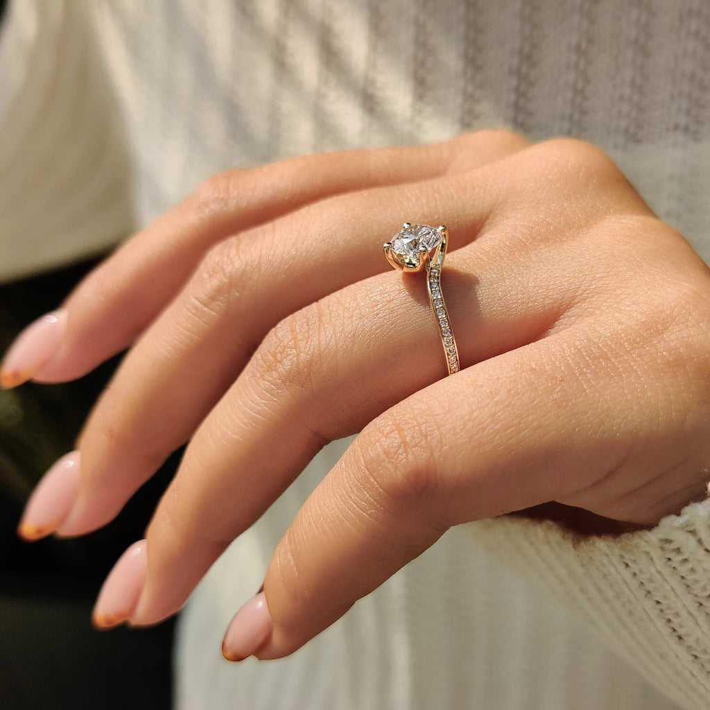 0.5 - 1.5 CT Round Cut Moissanite Engagement Ring