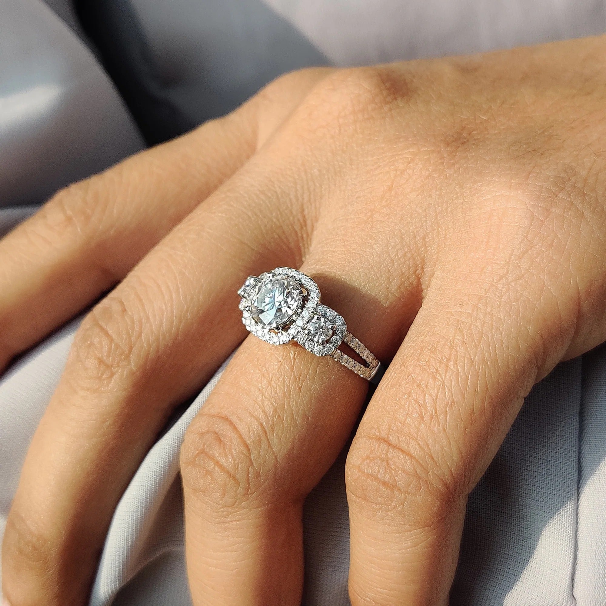 1.0 - 2.0 CT Round Cut Moissanite Three Stone Engagement Ring