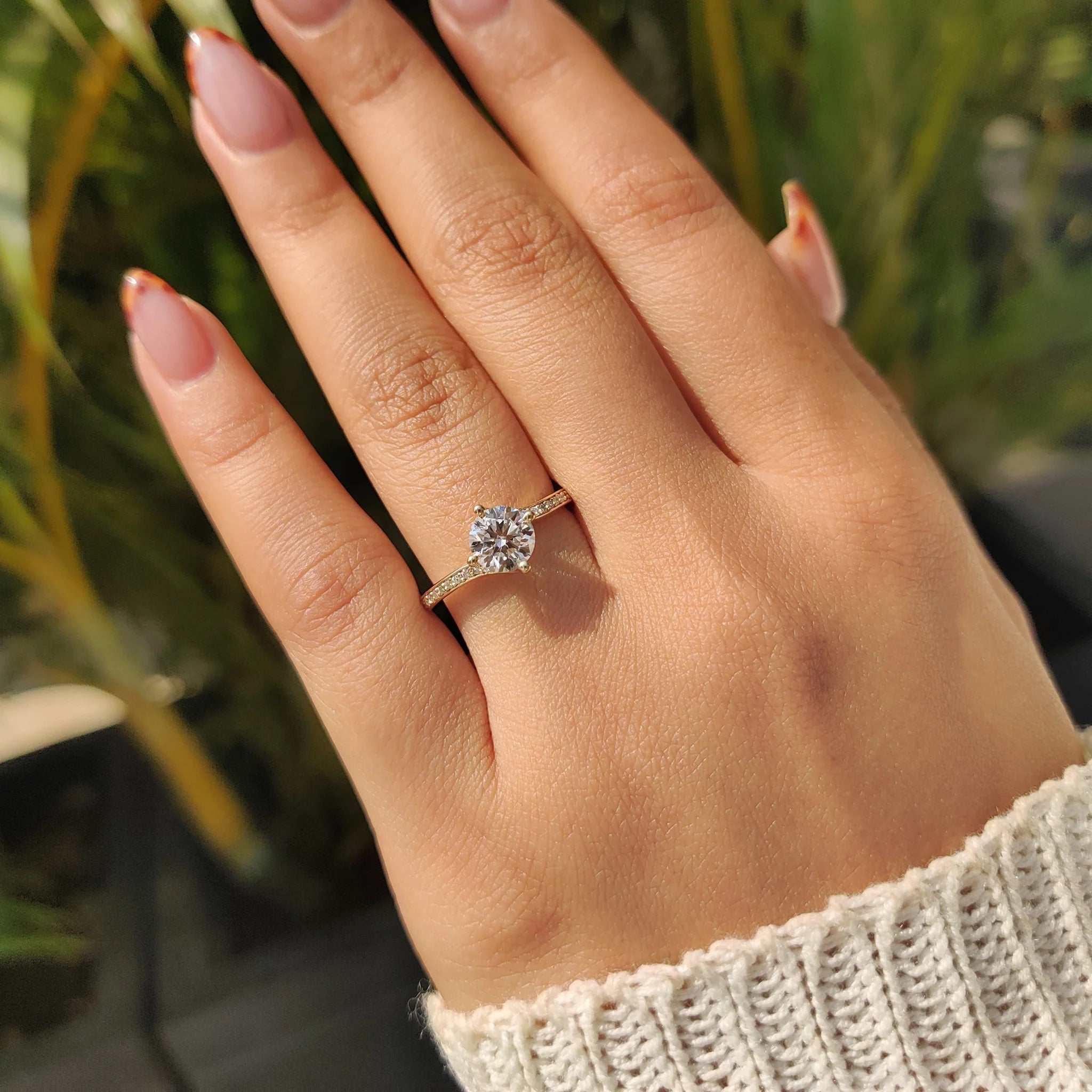 0.5 - 1.5 CT Round Cut Moissanite Engagement Ring