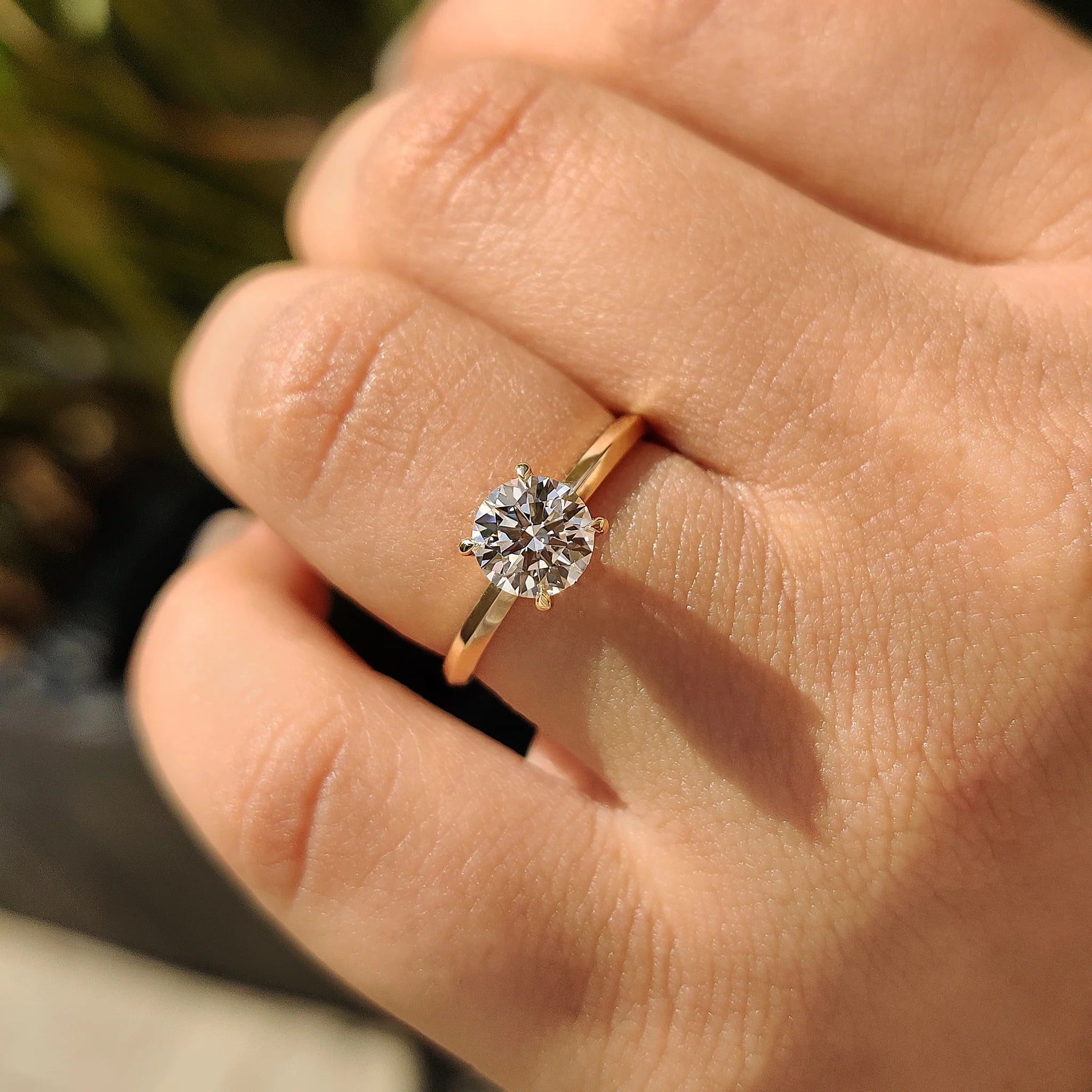 1.0 - 2.0 CT Round Cut Moissanite Engagement Ring