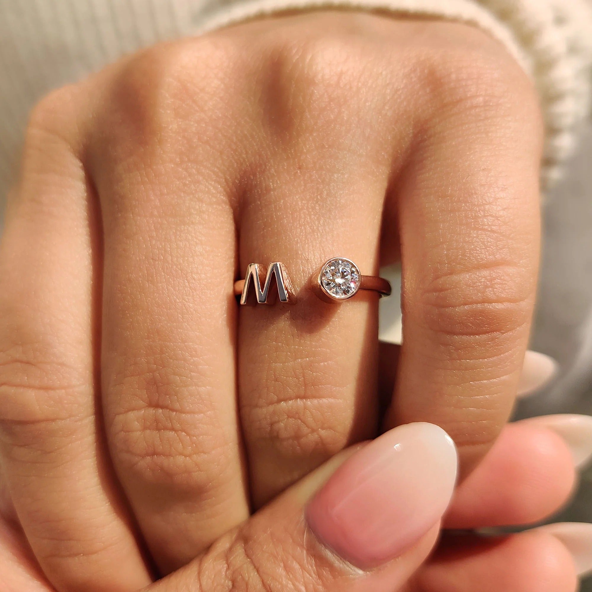 1.0 CT Round Cut Moissanite Engagement Ring