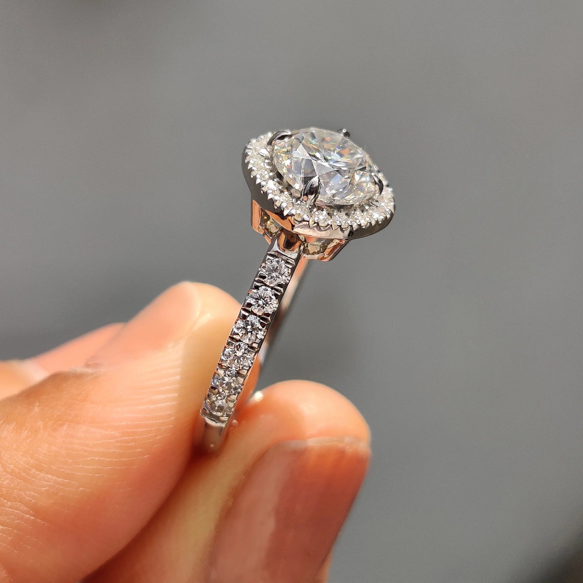 1.0 - 2.0 CT Round Cut Moissanite Halo Engagement Ring
