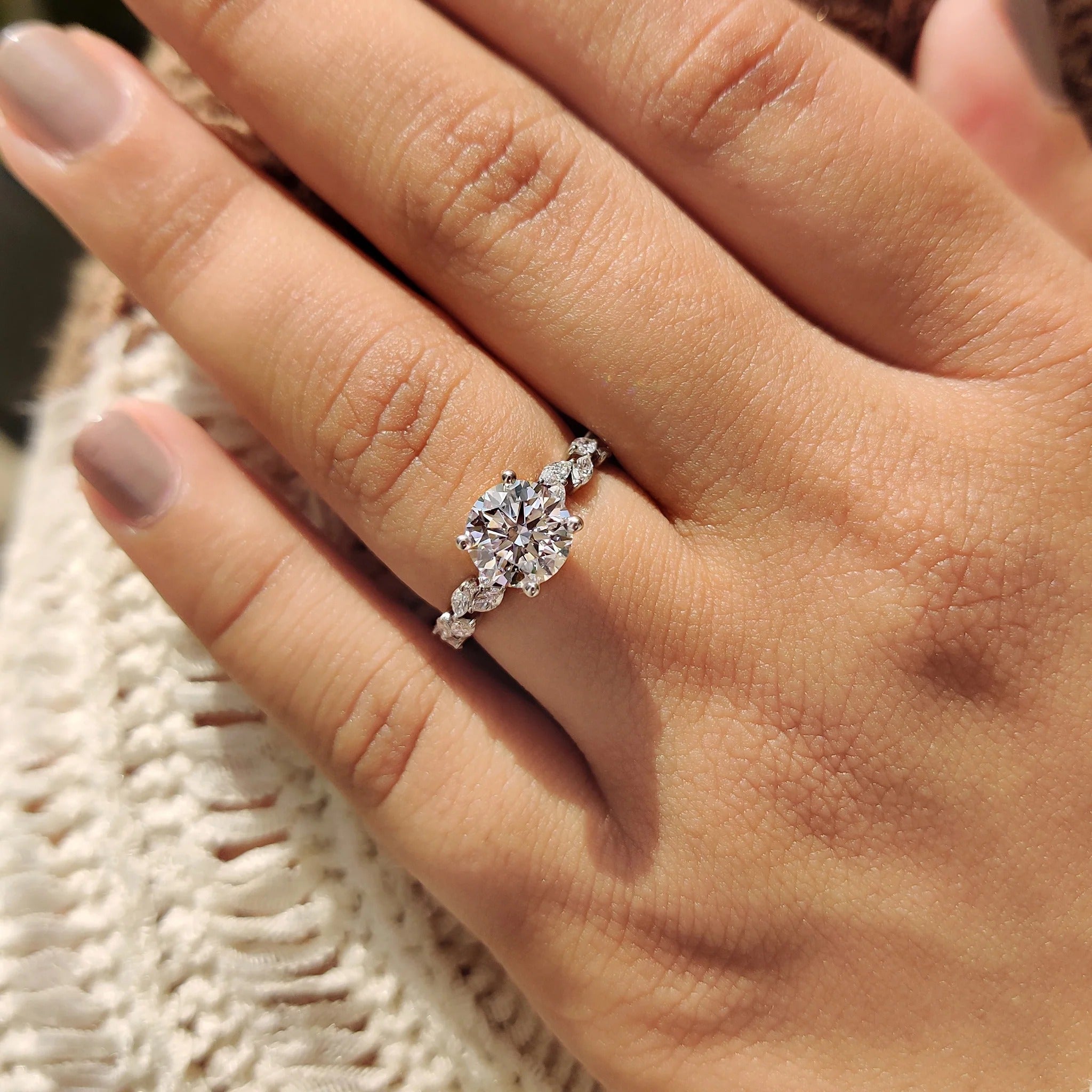 1.0-2.0 CT Round Cut Moissanite Pave Engagement Ring