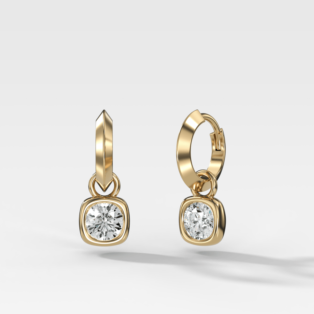 Knife Edge Drop Earrings with Round Cut Diamond
