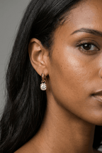 Knife Edge Drop Earrings with Round Cut Diamond