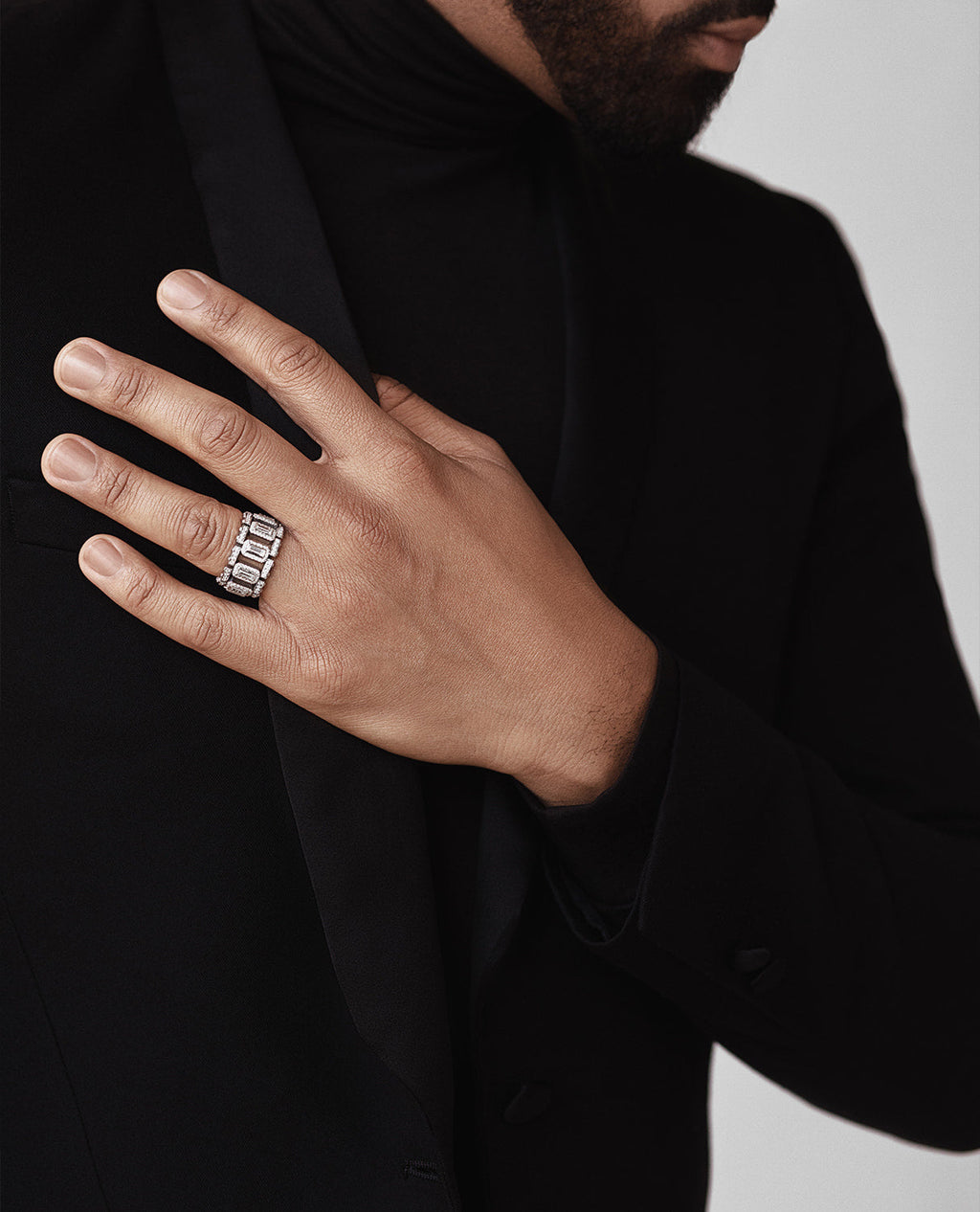 LA PAZ Gold Ring with 3.20ct Diamonds