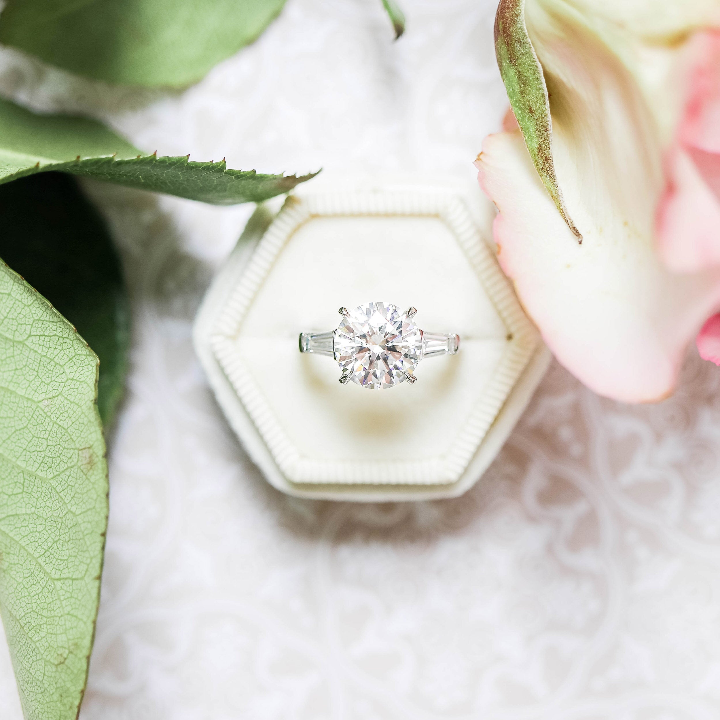 2.0 CT Round Brilliant Cut Moissanite Three Stones Engagement Ring