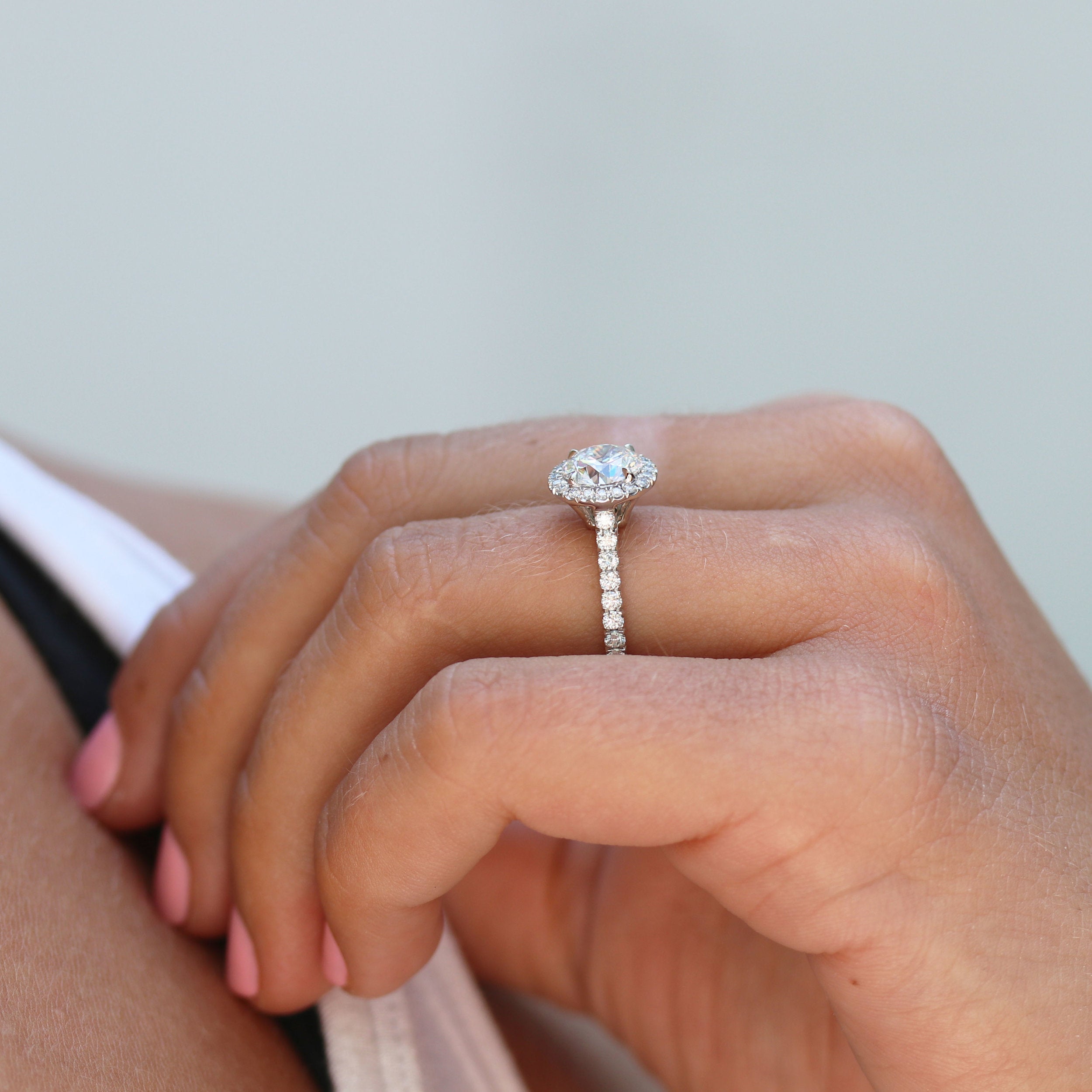 2.25 CT Round Brilliant Cut Moissanite Halo Setting Engagement Ring