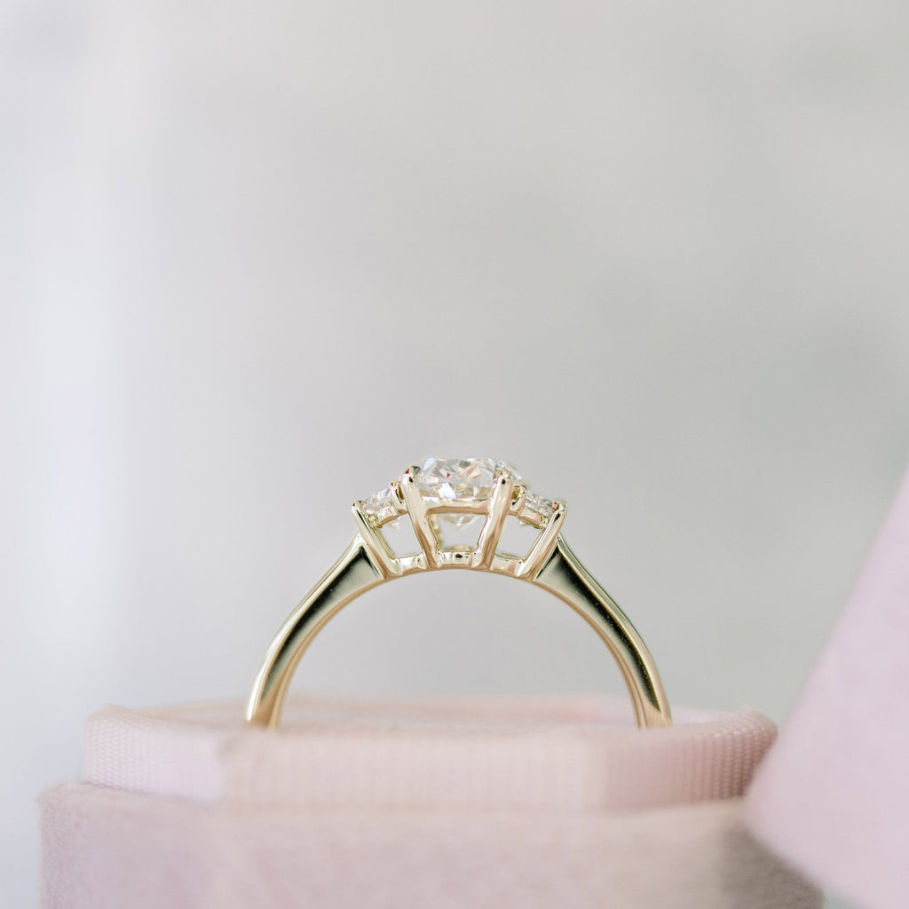 2.25 CT Oval Cut Moissanite Three Stones Engagement Ring