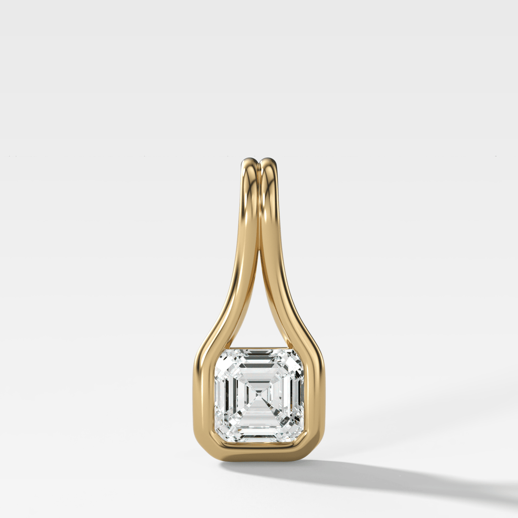 Lasso Asscher Diamond Pendant