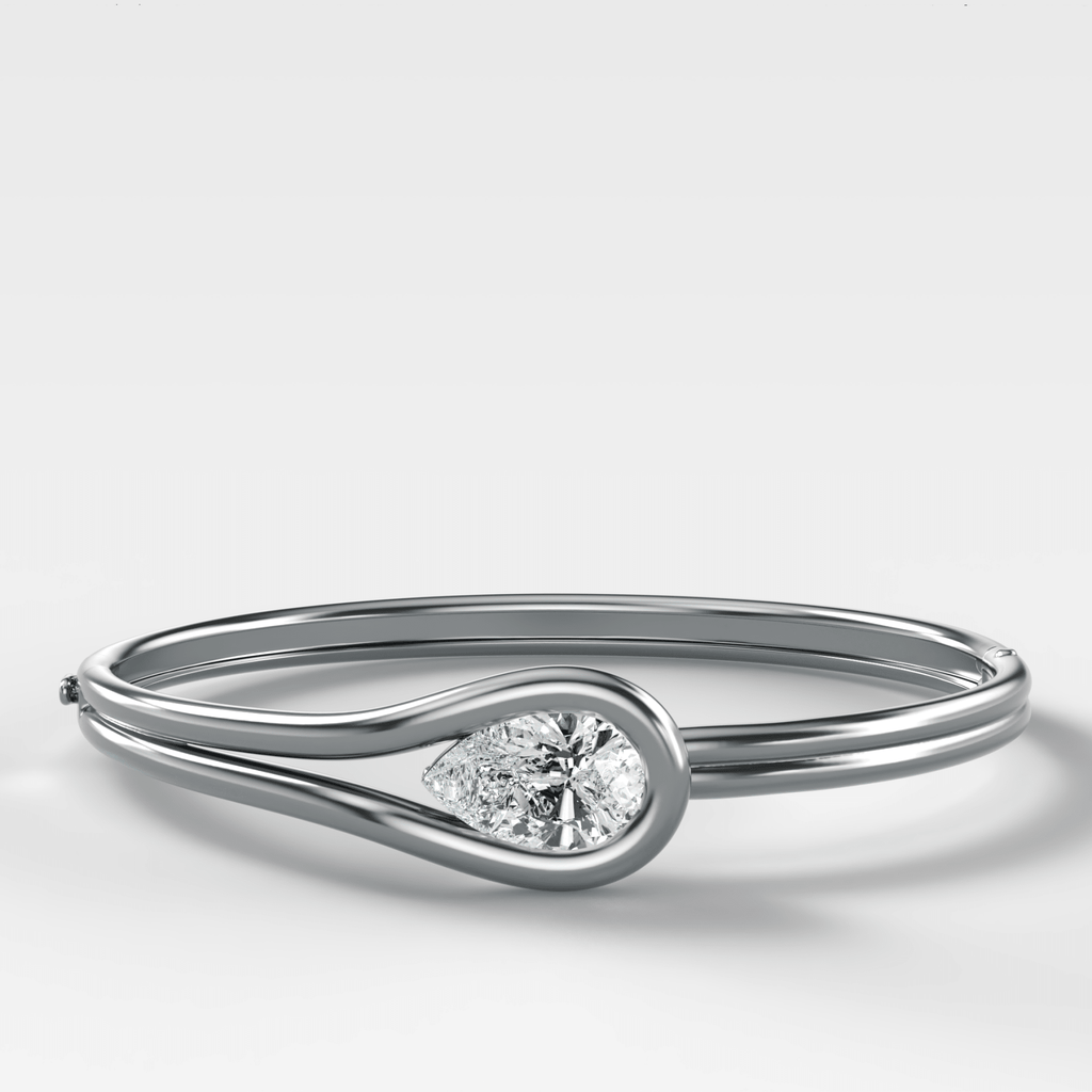 Lasso Bangle with Pear Cut Diamond