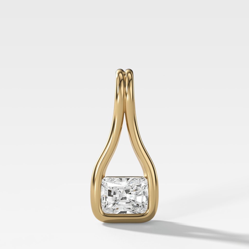 Lasso East West Elongated Radiant Diamond Pendant