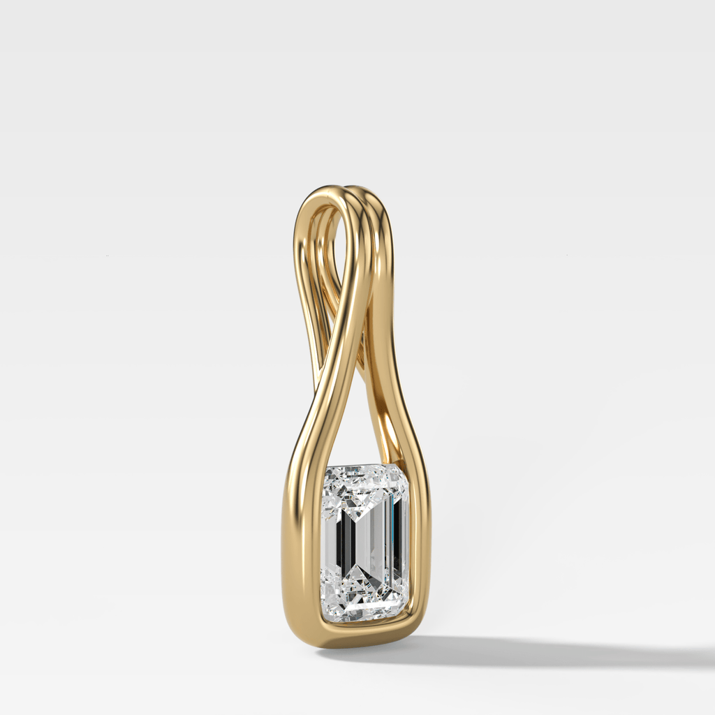 Lasso Emerald Diamond Pendant