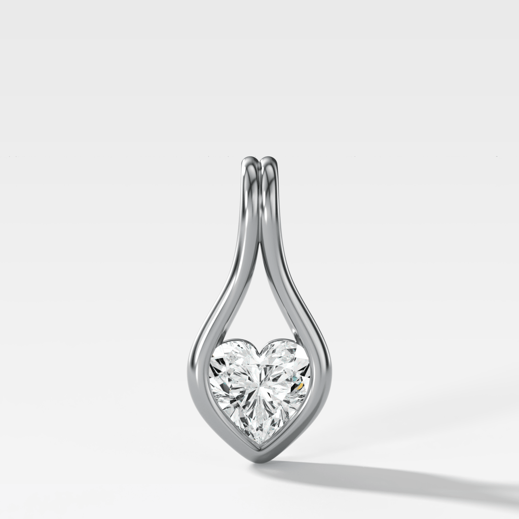 Lasso Heart Diamond Pendant