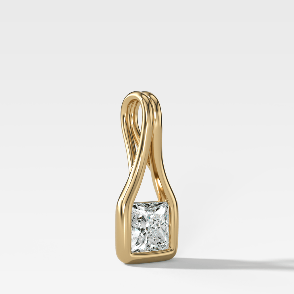 Lasso Princess Diamond Pendant