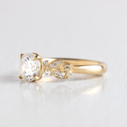 1.0 CT Round Cut Cluster Style Moissanite Engagement Ring