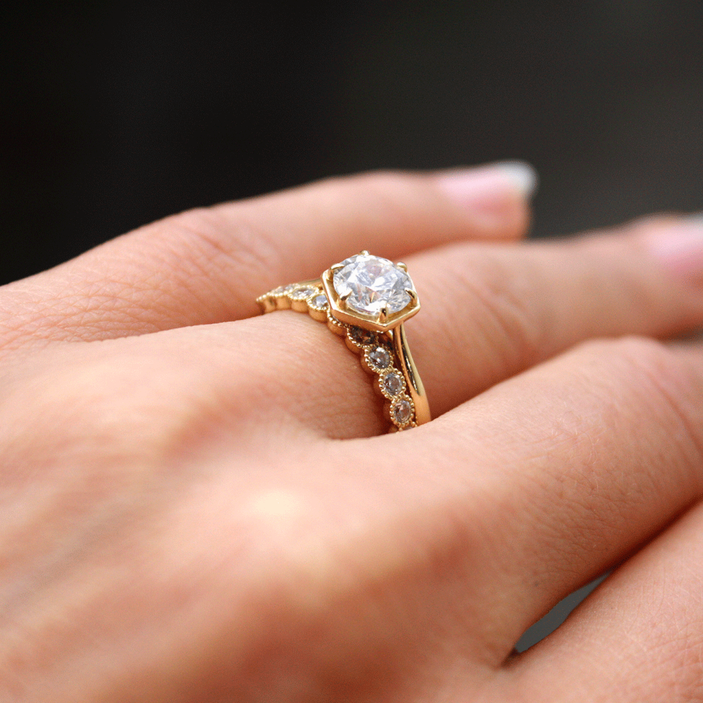 1.0 CT Round Cut Hexagon Style Solitaire Moissanite Engagement Ring