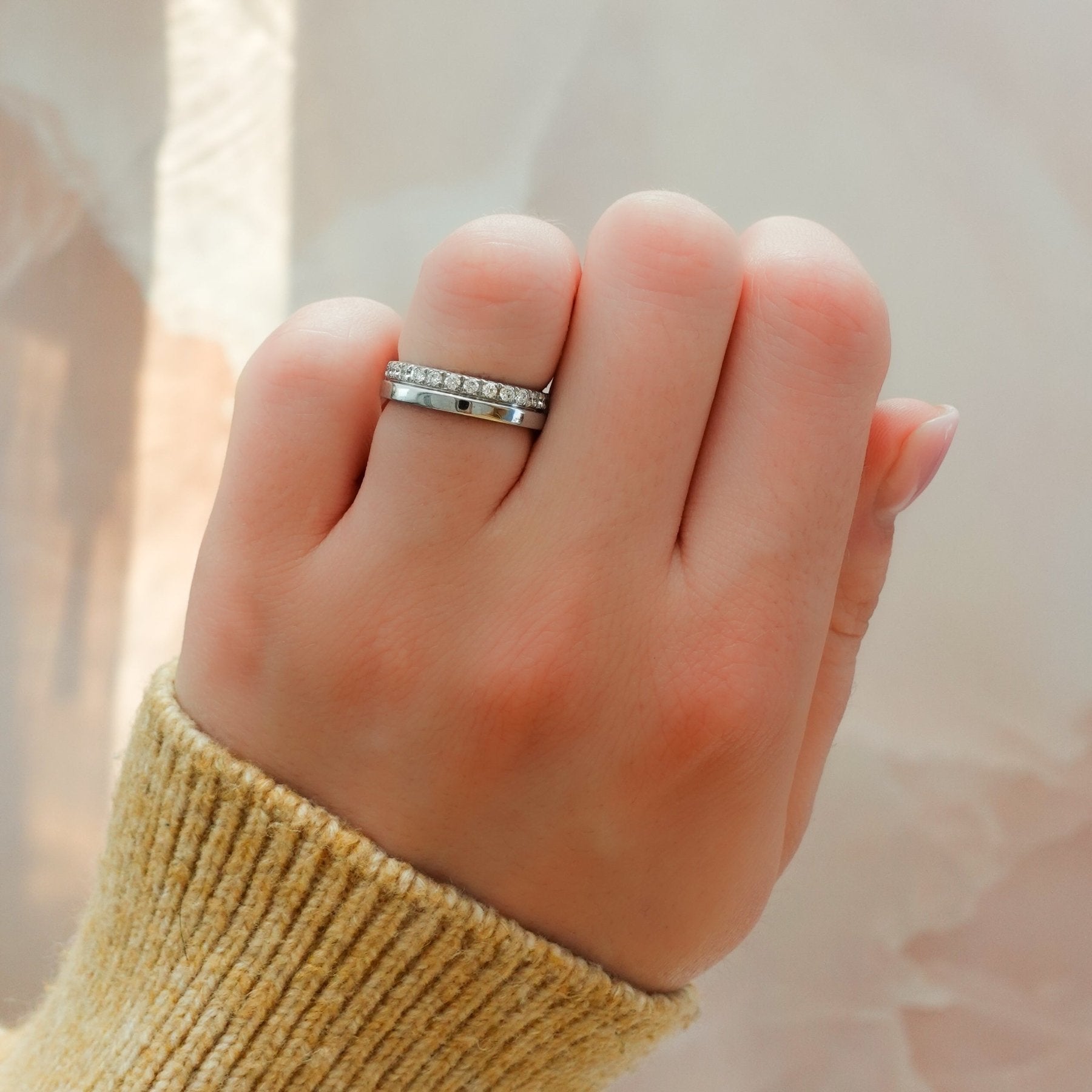 Luminaire Combo Wedding Band Secondary image