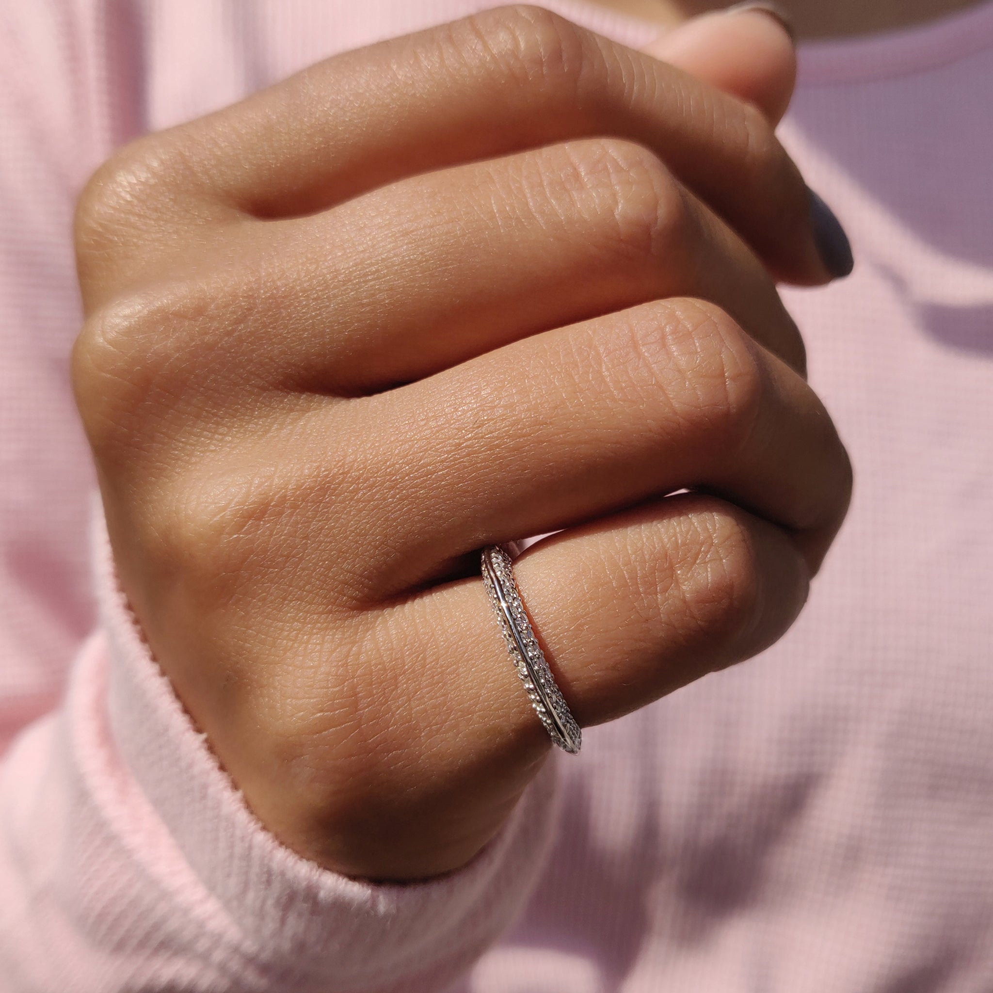 Round Cut Knife Edge Wedding Band