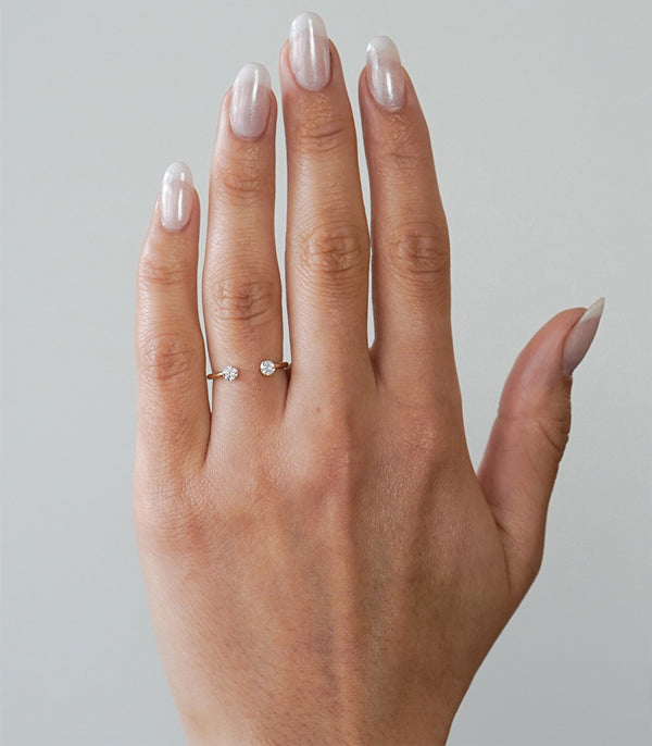 0.2CTW  Round Cut Moissanite Solitaire Unique Wedding Band