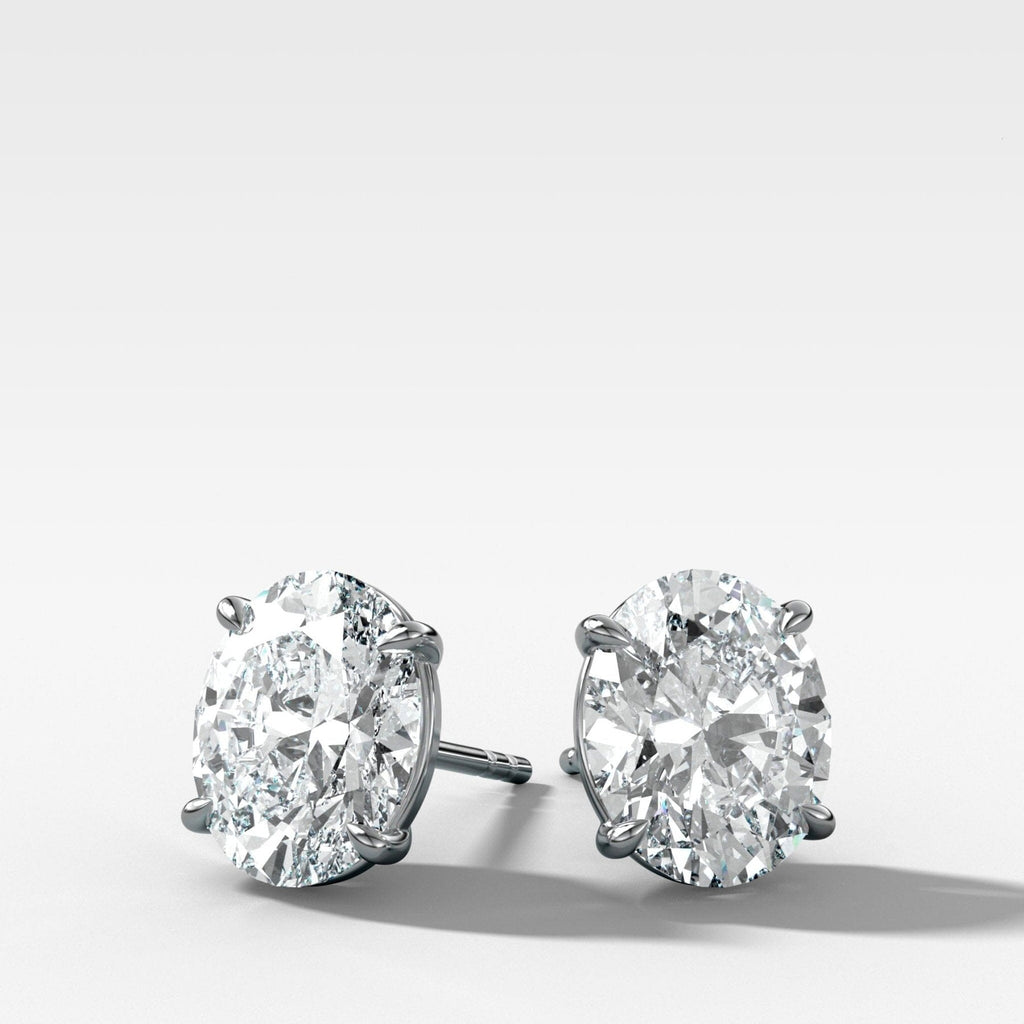 Oval Cut Single Point Prong Diamond Studs