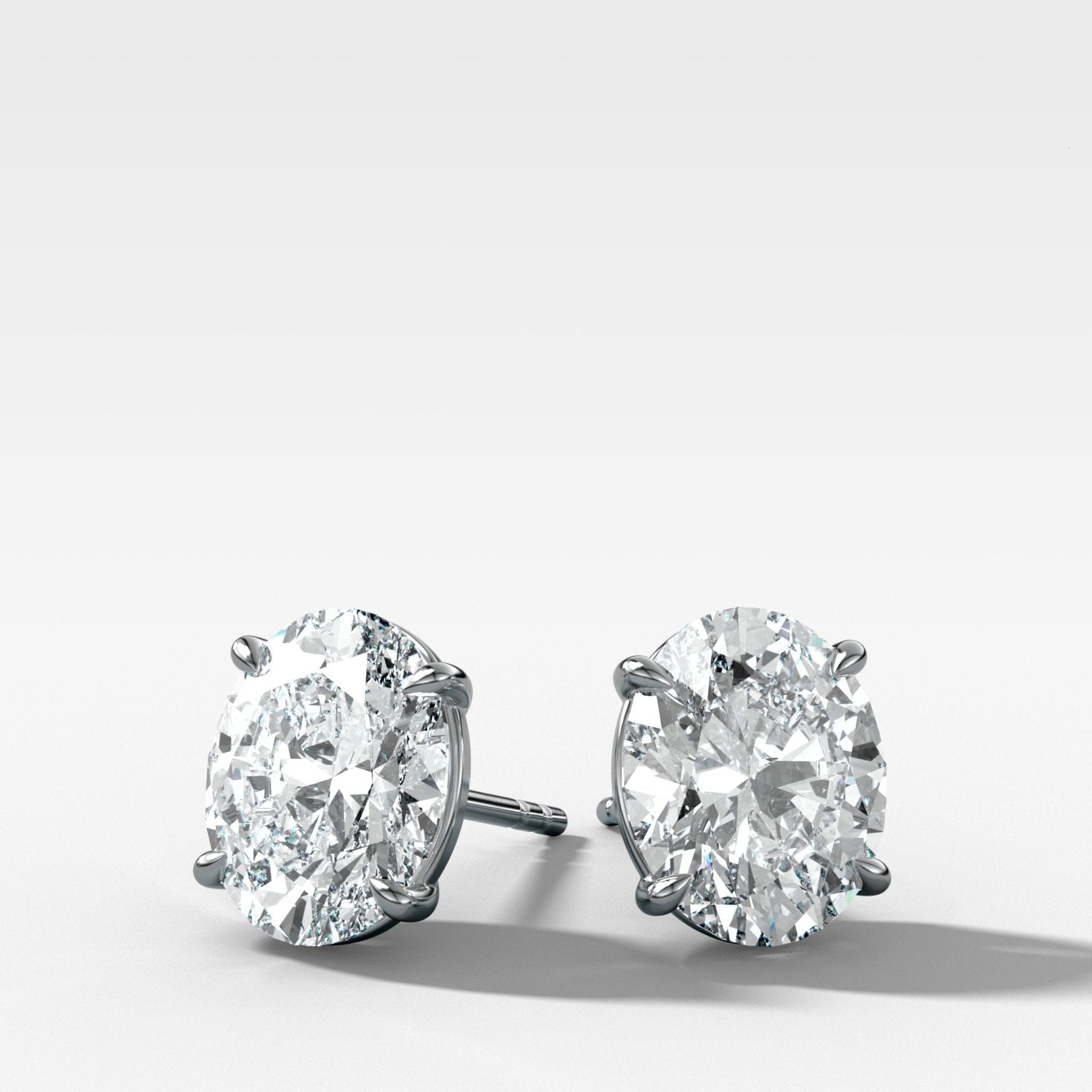 Oval Cut Single Point Prong Diamond Studs