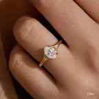0.50 CT-1.0 CT Oval Cut Moissanite Cluster Setting Engagement Ring