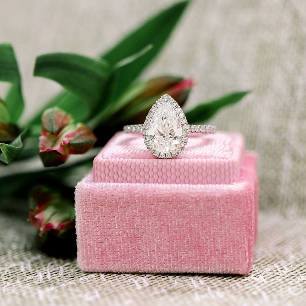 2.0 CT Pear Cut Moissanite Halo Setting Engagement Ring