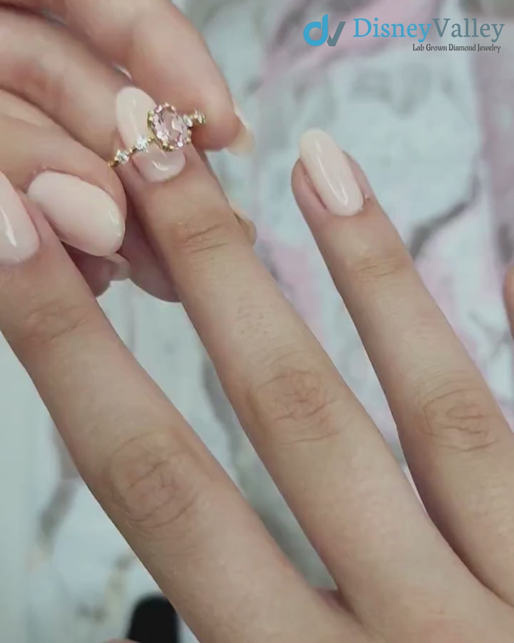 1 carat light pink Sapphire Dainty Oval Cutengagement ring