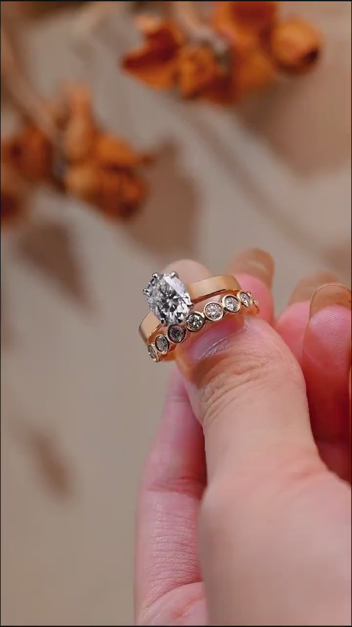 Solid Gold 3mm Band Oval Cut Moissanite Engagement Ring, Two-Tone Ring