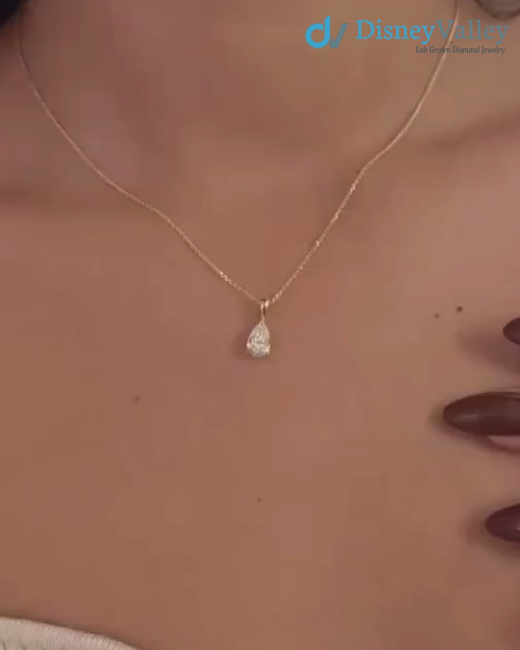 1 Carat Lab Grown Diamond Necklace For Ladies , Pear Shape Solitaire Pendant