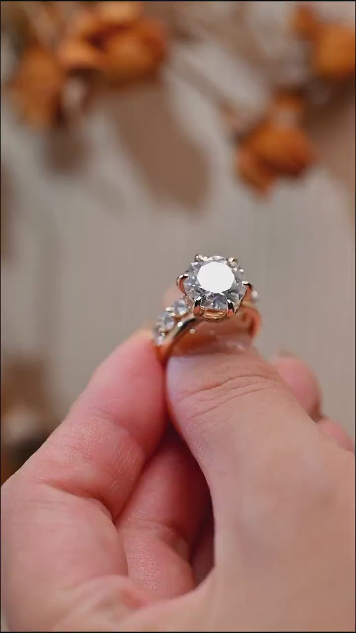 Solid Gold Round Moissanite Engagement Ring Set