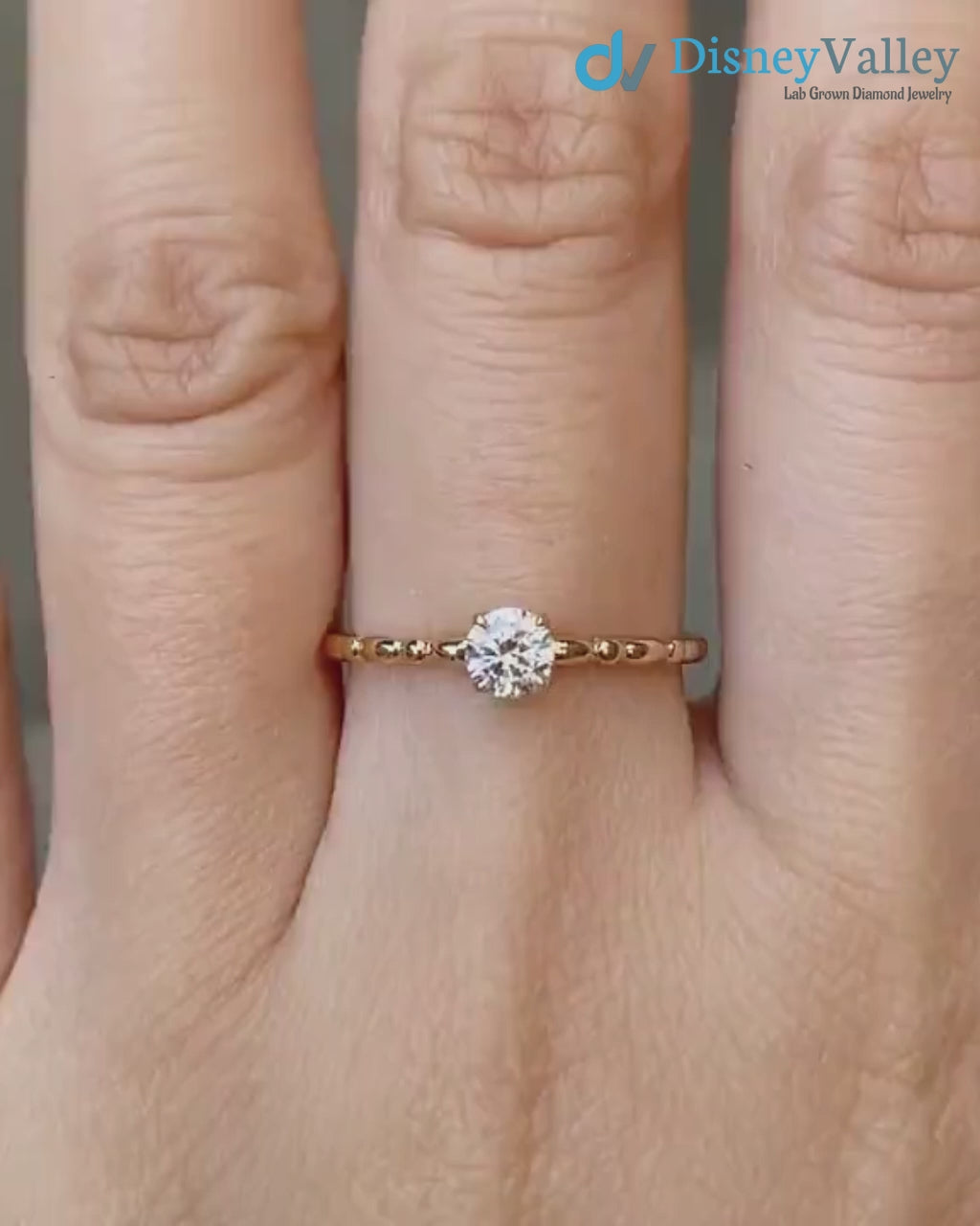 Excellent 2. ct Round cut lab Grown diamond engagement ring
