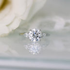 2.0 CT Round Cut Moissanite Three Stones Engagement Ring