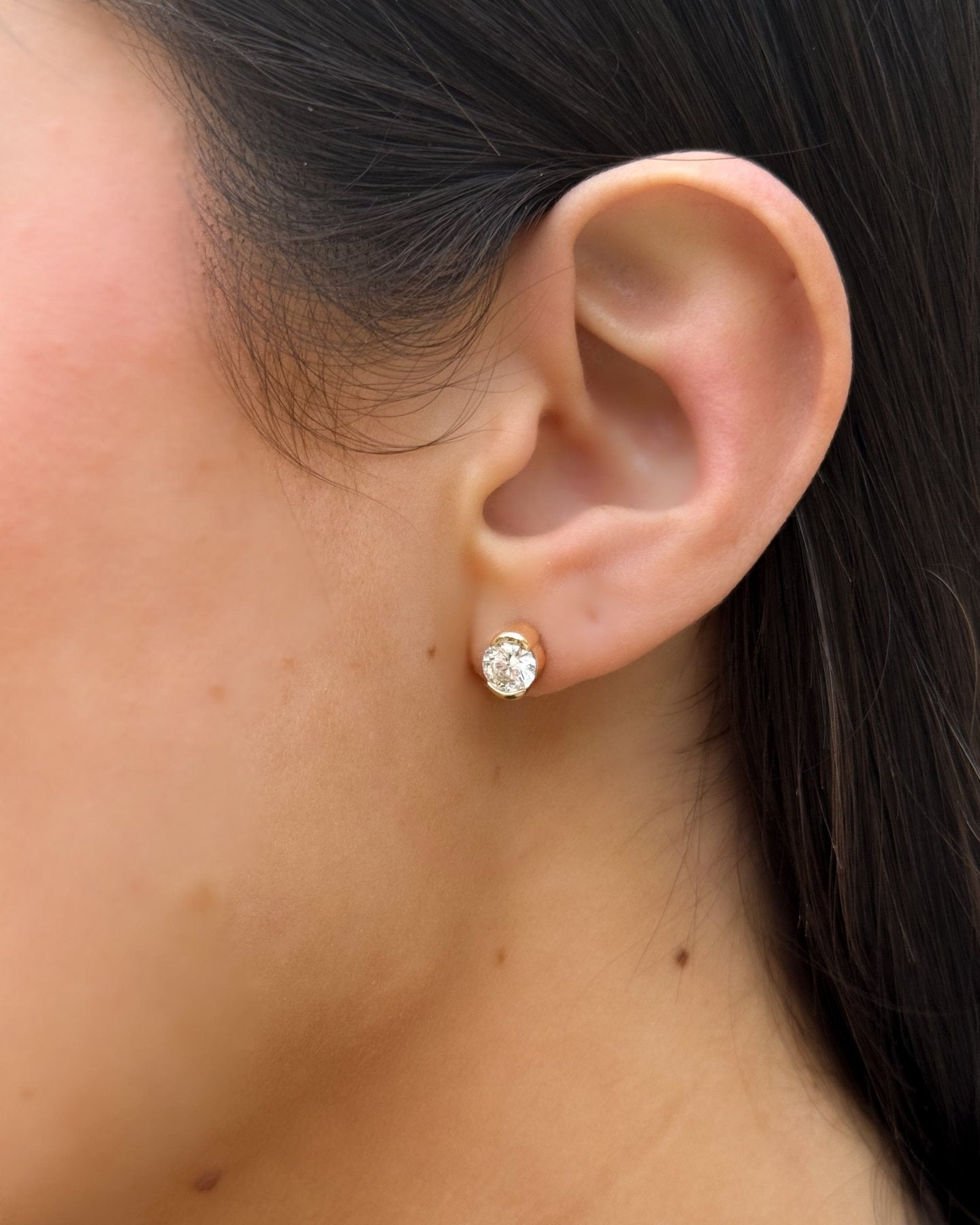 Round Cut Half Bezel Diamond Studs