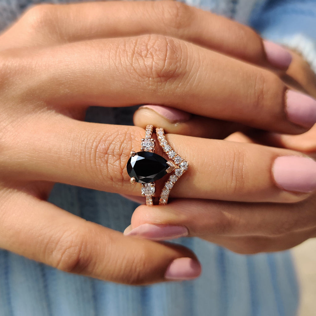 Black Pear Engagement Ring With Curved Wedding Band