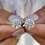 Elegant Round Diamond Stud Earrings for Gifting