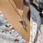 Criss Cross Pendant In Round Cut Moissanite