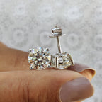 Elegant Round Diamond Stud Earrings for Gifting