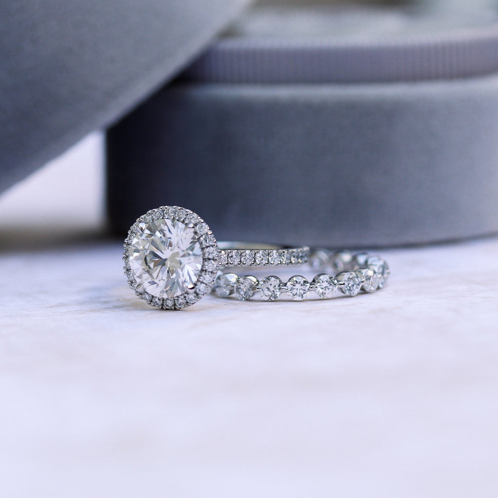 2.25 CT Round Brilliant Cut Moissanite Halo Setting Engagement Ring