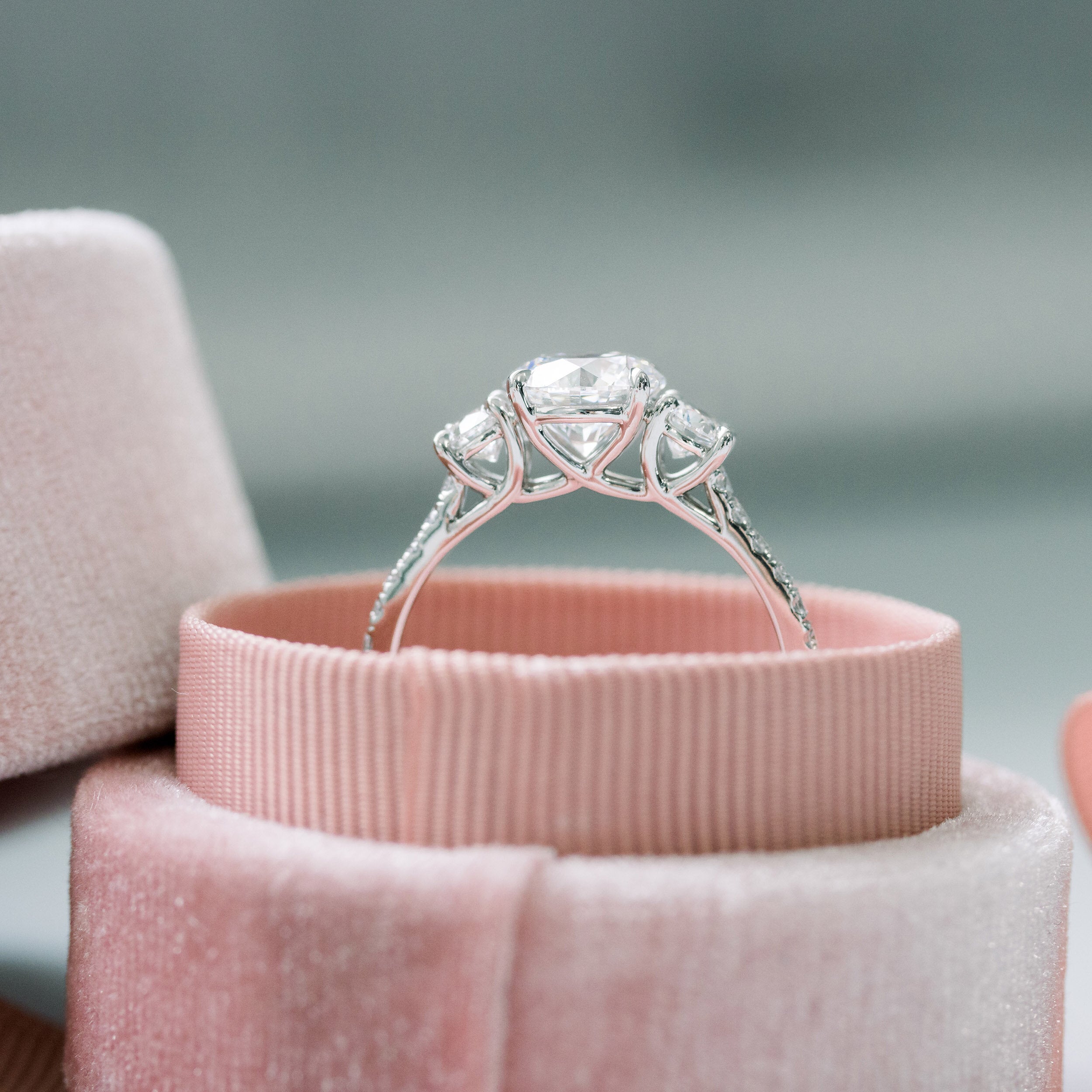 2.0 CT Round Moissanite Three Stone Setting Engagement Ring