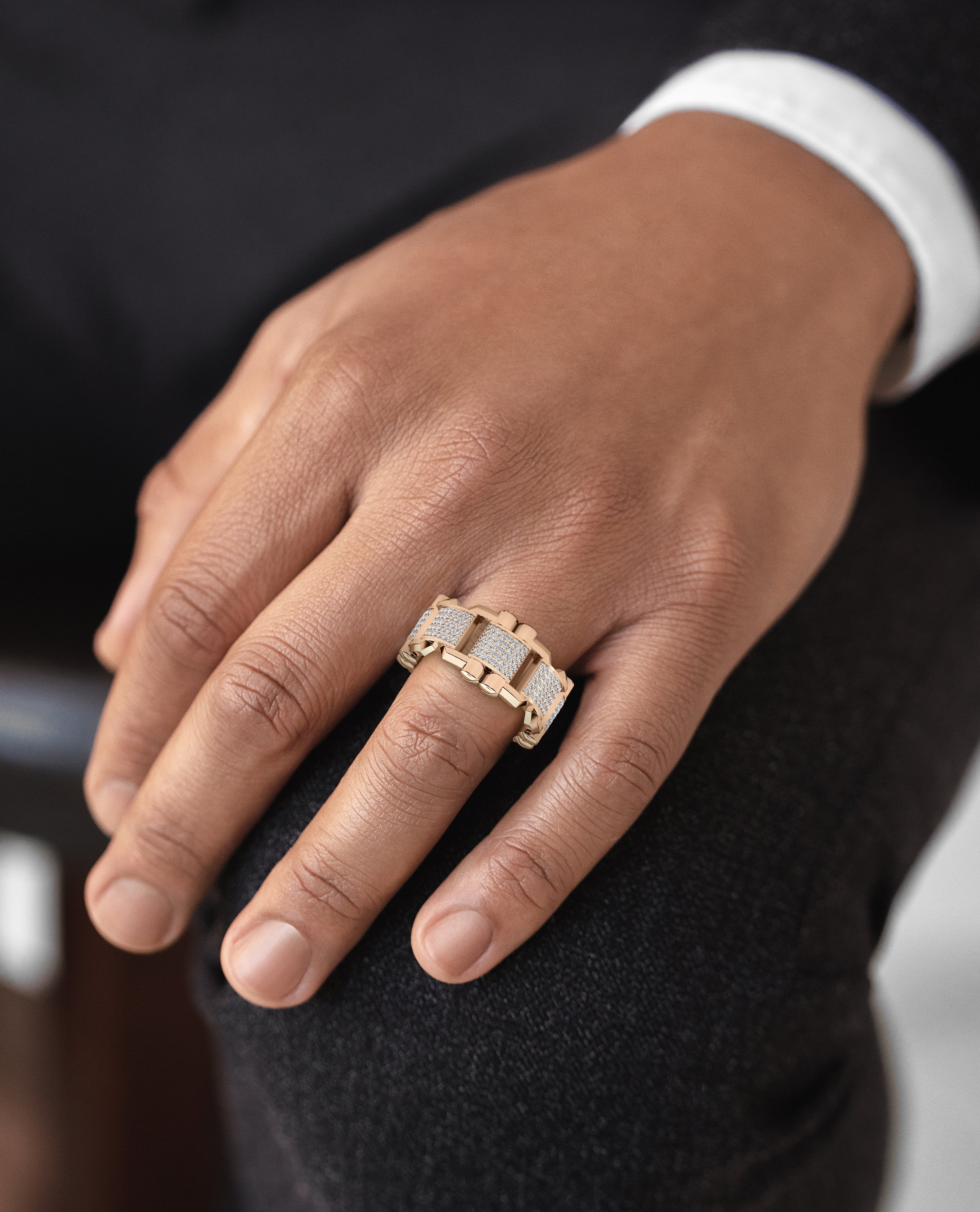 MOSS Gold Ring with 0.70ct Diamonds