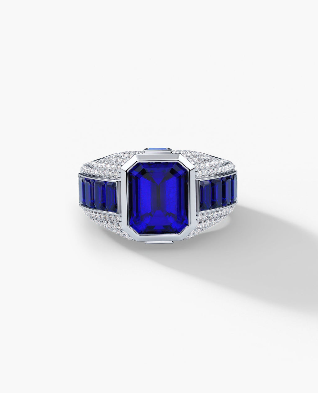 ROCHESTER Gold Signet Ring with 11.30ct Sapphires and Diamonds