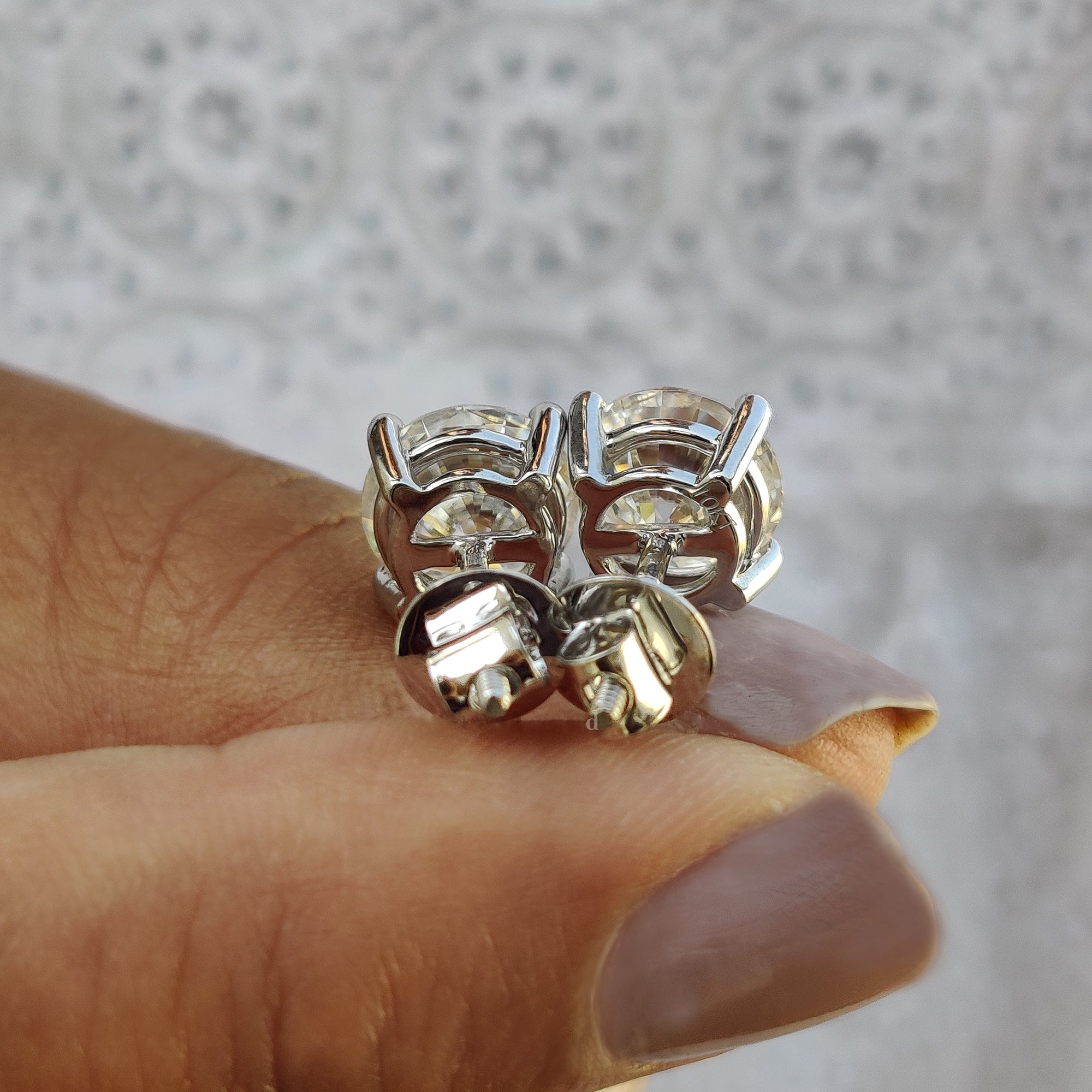 Elegant Round Diamond Stud Earrings for Gifting Secondary image