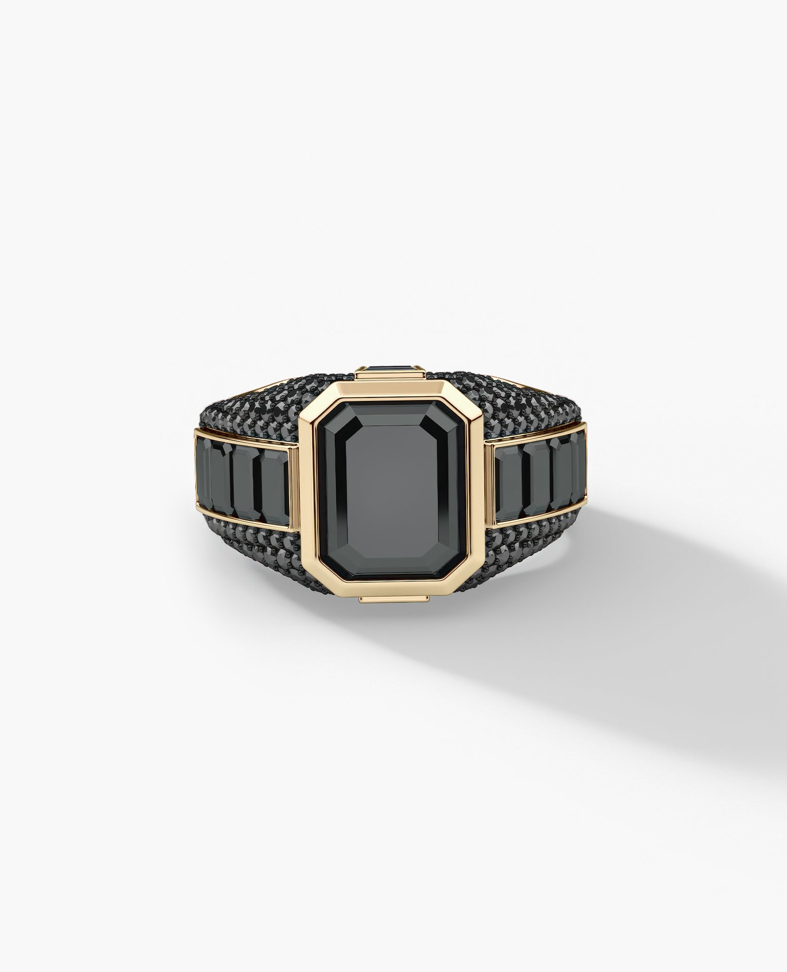 ROCHESTER Gold Signet Ring with 11.30ct Black Diamonds